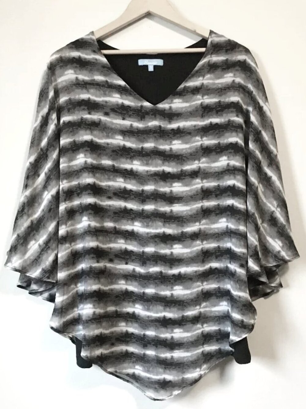 Penman's B&W Grey Inky Stripe Print 2-in-1 Cape & Tank Top - XL Art Deco